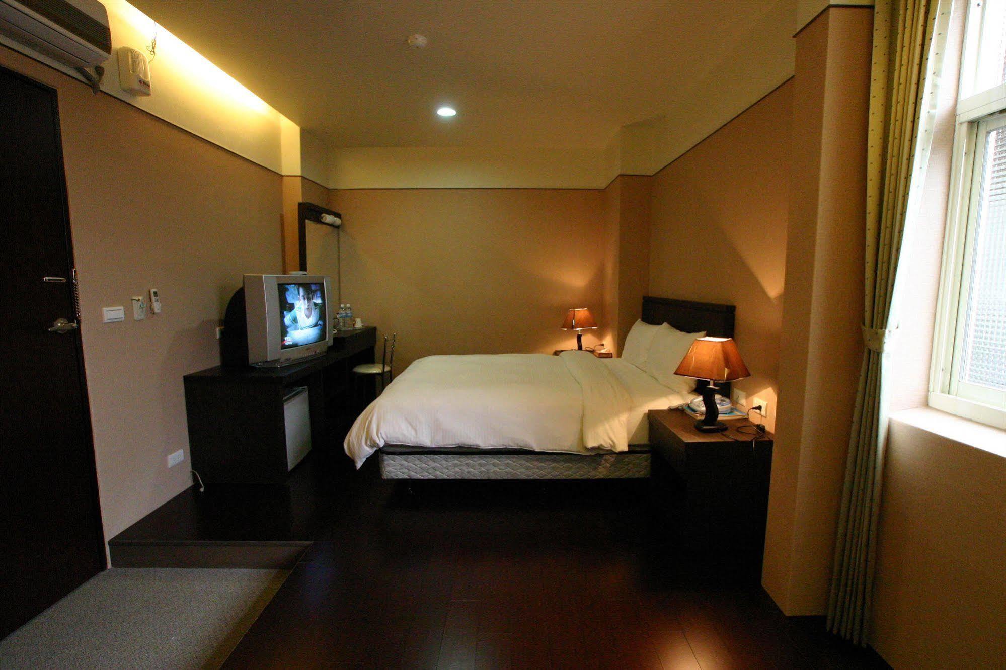 King Town Hotel Luodong Exterior foto