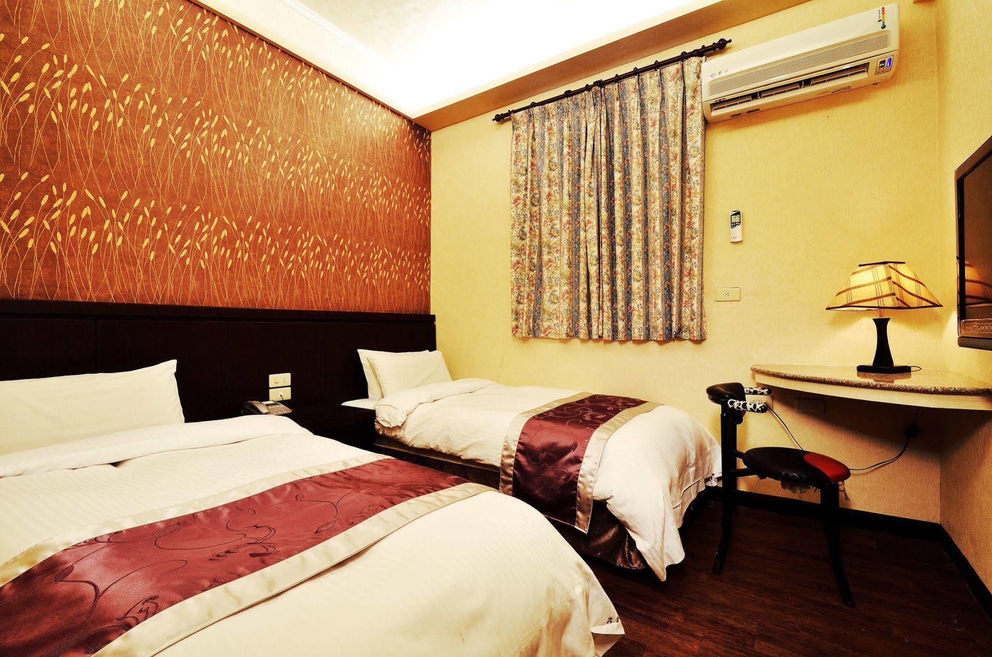 King Town Hotel Luodong Exterior foto