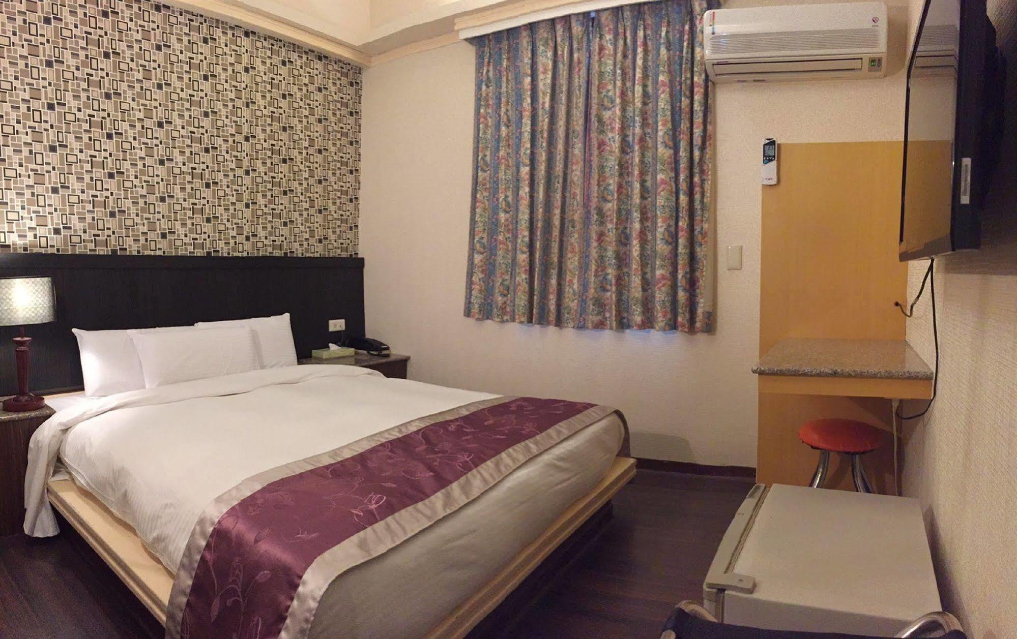 King Town Hotel Luodong Exterior foto